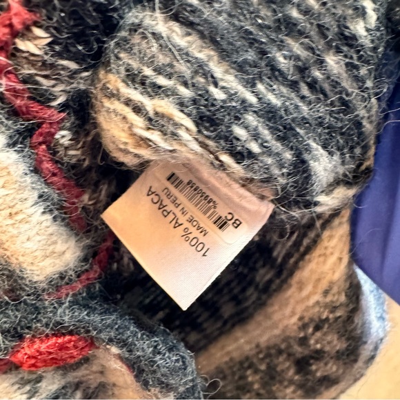 Rafa made in Peru 100% Alpaca button up cardigan guesstimate size small - Picture 4 of 9